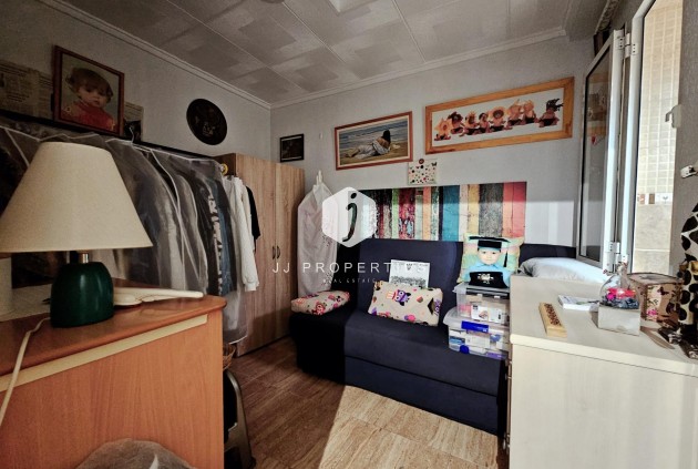 Tweedehands - Bungalow -
Torrevieja - La Siesta - El Salado - Torreta