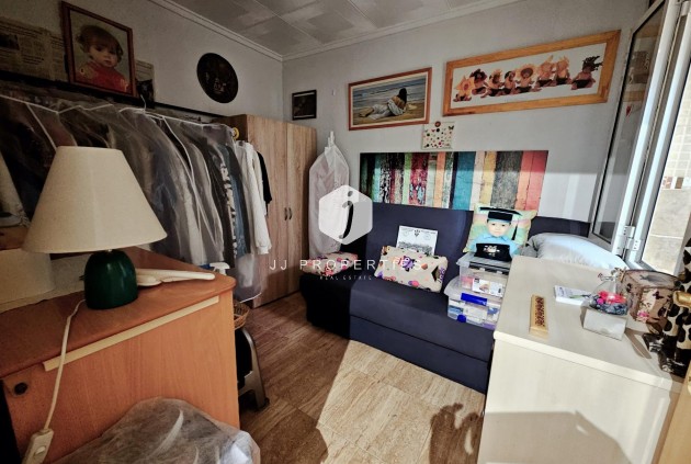 Tweedehands - Bungalow -
Torrevieja - La Siesta - El Salado - Torreta