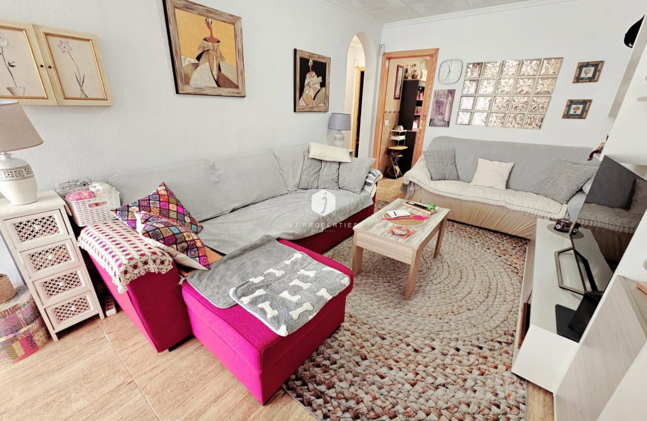 Tweedehands - Bungalow -
Torrevieja - La Siesta - El Salado - Torreta