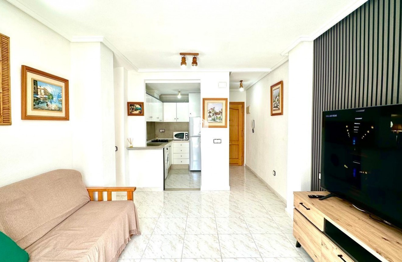 Tweedehands - Appartement / flat -
Torrevieja - Playa del Cura