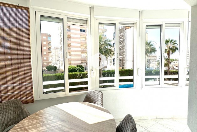 Tweedehands - Appartement / flat -
Torrevieja - Playa del Cura