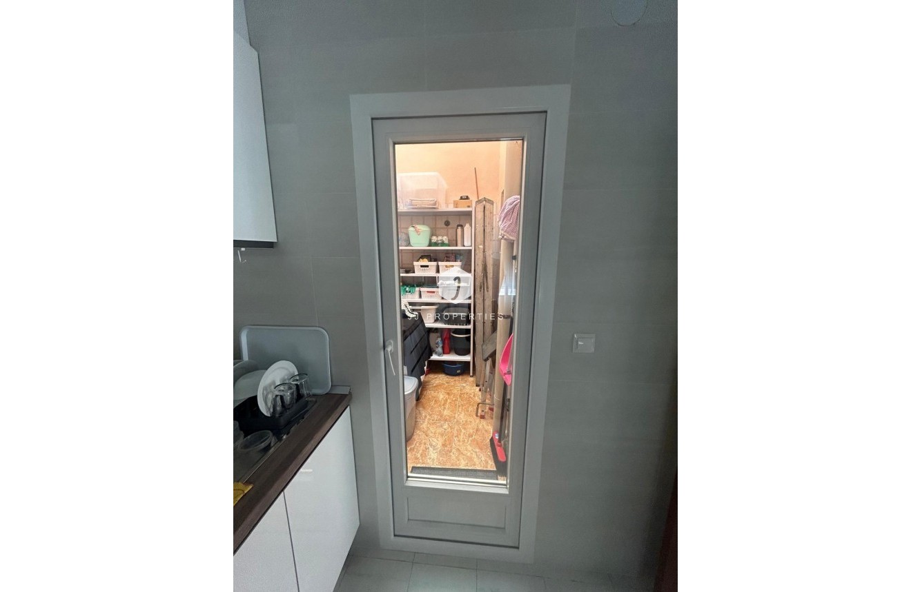 Tweedehands - Chalet -
Torrevieja - Centro