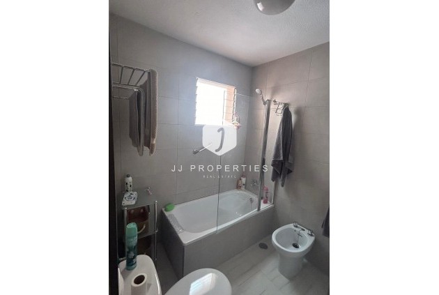 Tweedehands - Chalet -
Torrevieja - Centro