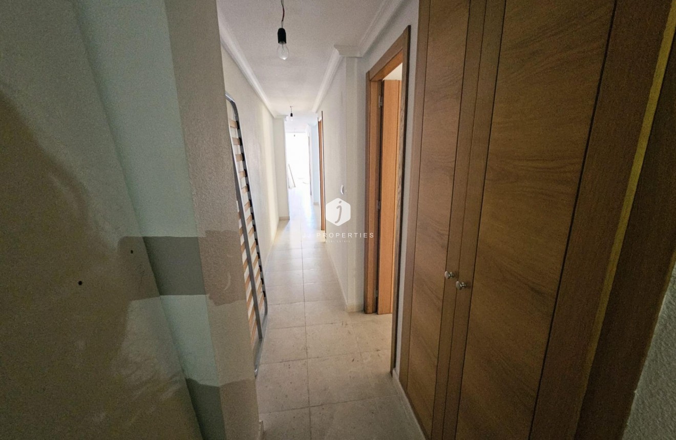 Tweedehands - Appartement / flat -
Torrevieja