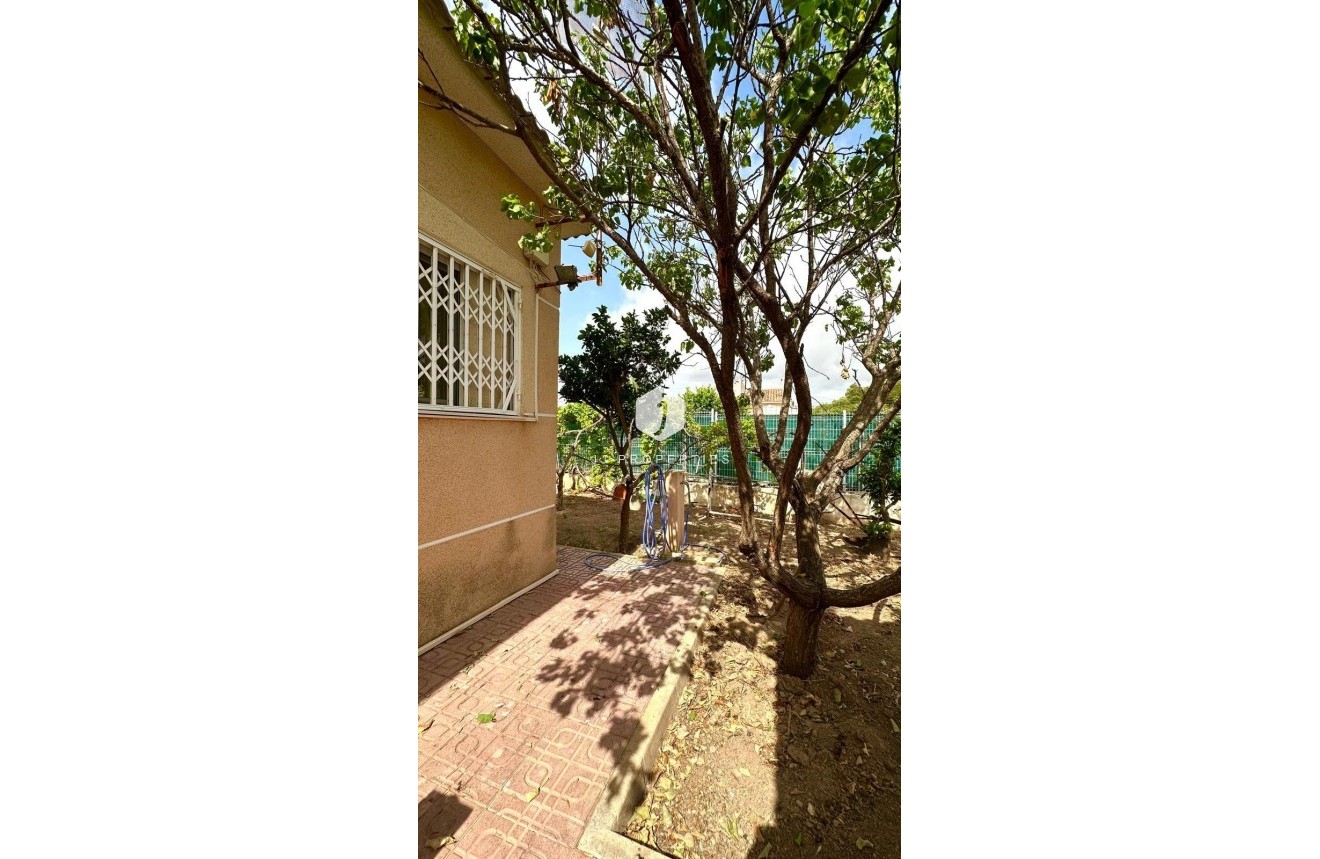 Tweedehands - Villa -
Torrevieja - Los Balcones - Los Altos del Edén