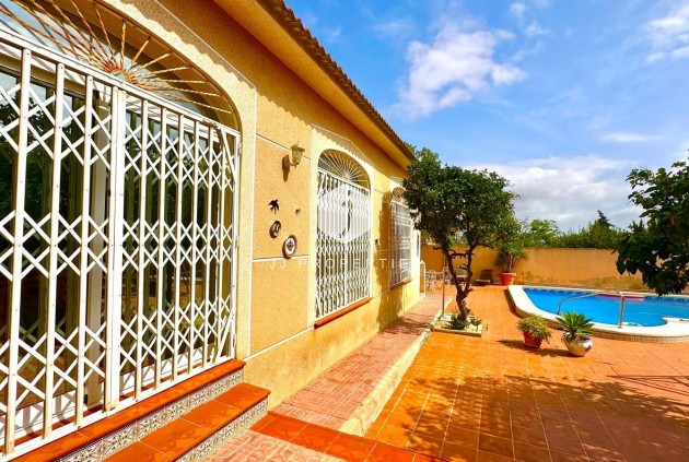 Tweedehands - Villa -
Torrevieja - Los Balcones - Los Altos del Edén