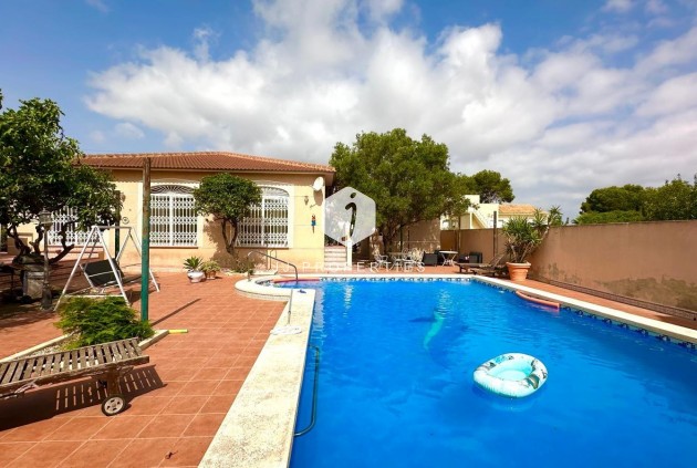Tweedehands - Villa -
Torrevieja - Los Balcones - Los Altos del Edén