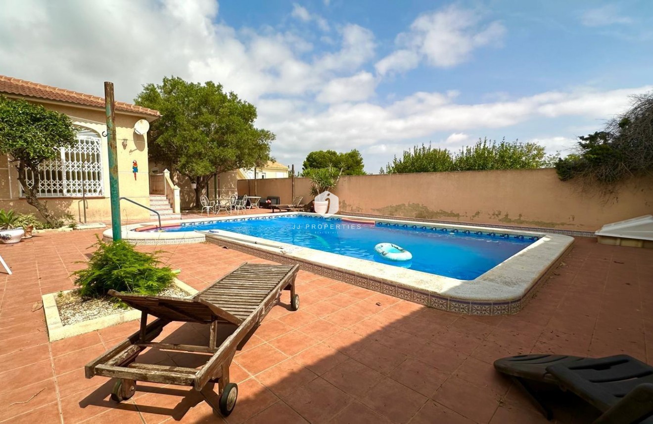 Tweedehands - Villa -
Torrevieja - Los Balcones - Los Altos del Edén