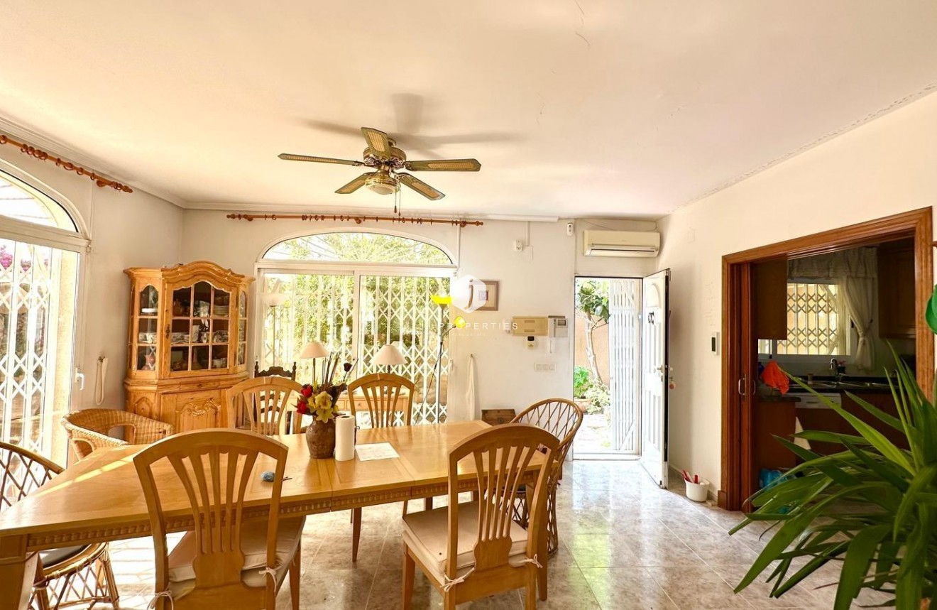 Tweedehands - Villa -
Torrevieja - Los Balcones - Los Altos del Edén