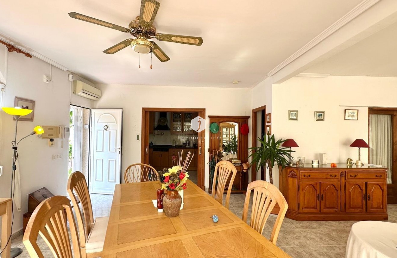 Tweedehands - Villa -
Torrevieja - Los Balcones - Los Altos del Edén