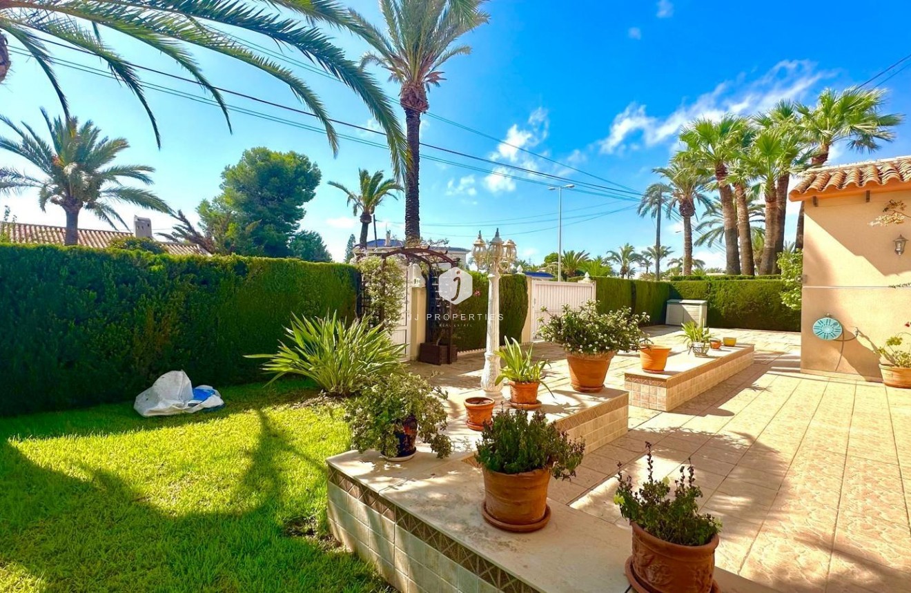 Tweedehands - Villa -
Cabo Roig - Costa Blanca