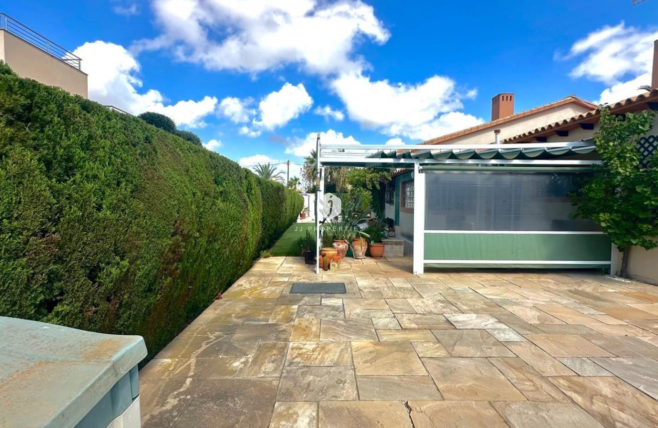 Tweedehands - Villa -
Cabo Roig - Costa Blanca