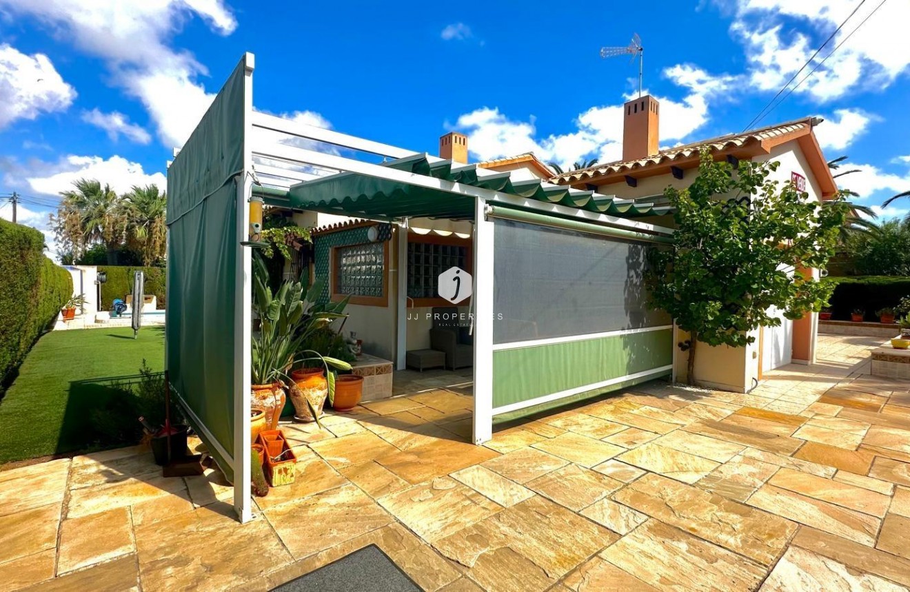 Tweedehands - Villa -
Cabo Roig - Costa Blanca