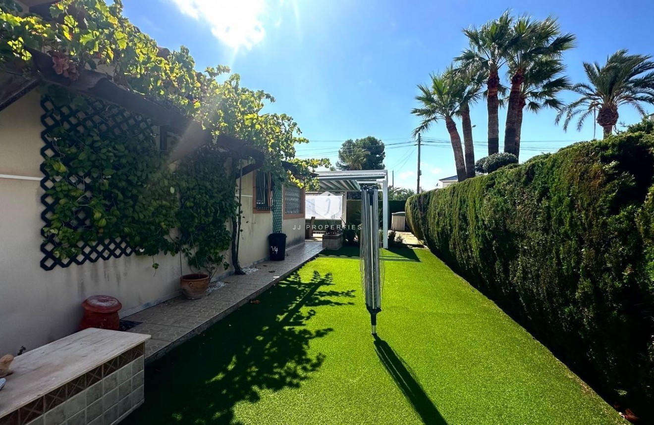 Tweedehands - Villa -
Cabo Roig - Costa Blanca