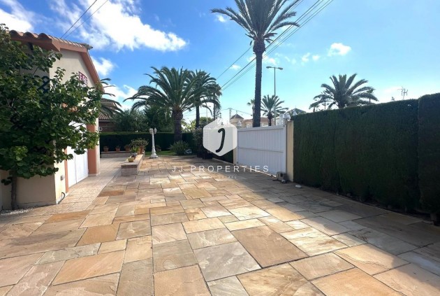 Tweedehands - Villa -
Cabo Roig - Costa Blanca