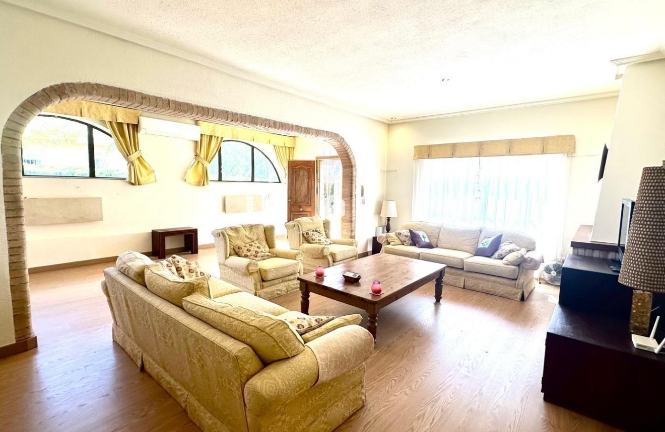 Tweedehands - Villa -
Cabo Roig - Costa Blanca