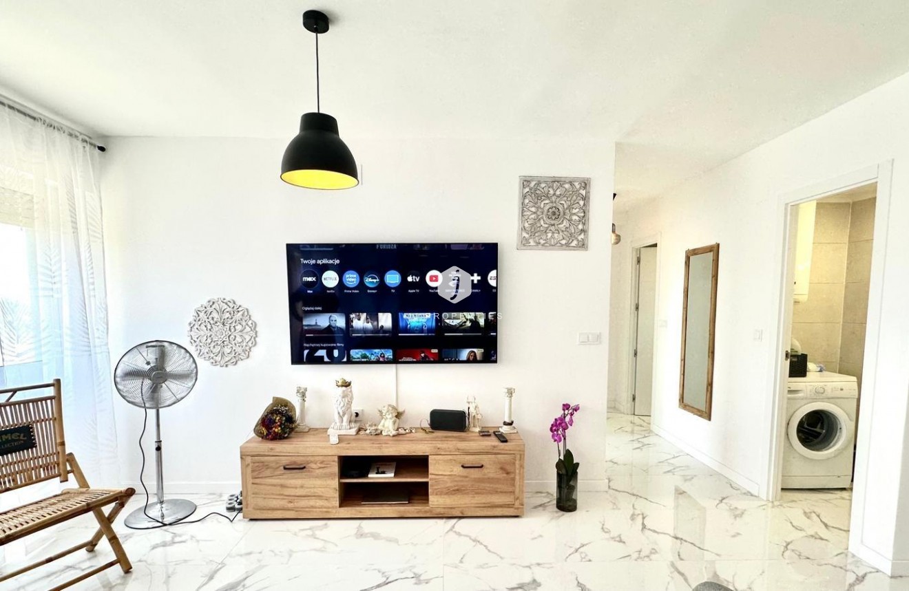 Tweedehands - Appartement / flat -
Torrevieja - Punta prima