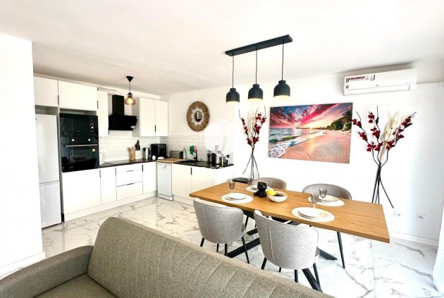 Tweedehands - Appartement / flat -
Torrevieja - Punta prima