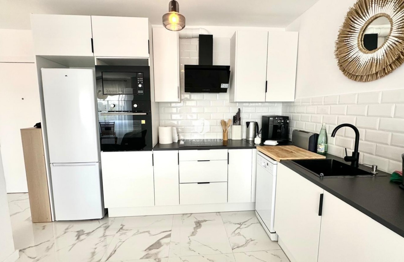 Tweedehands - Appartement / flat -
Torrevieja - Punta prima