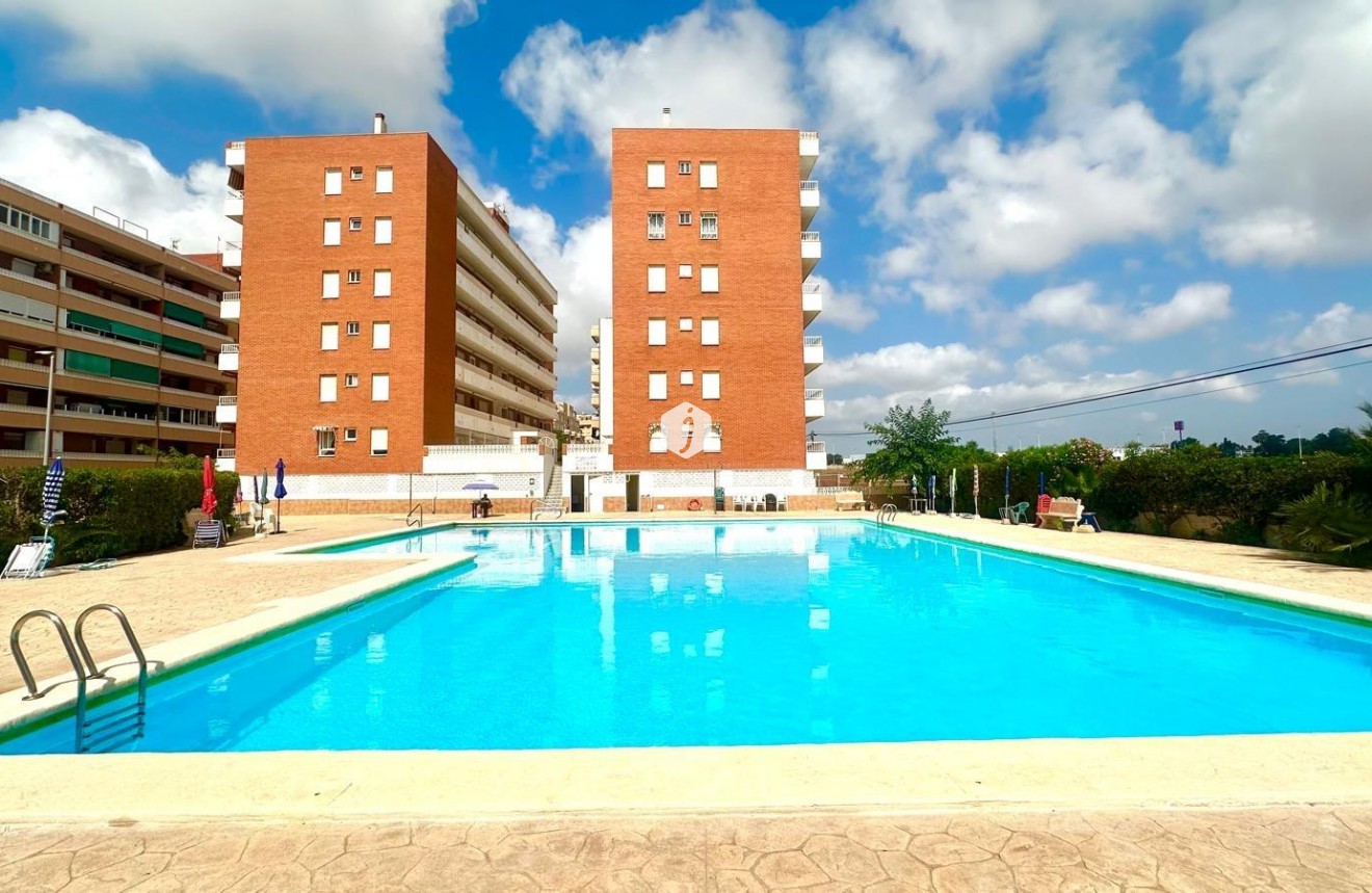 Tweedehands - Appartement / flat -
Torrevieja - Punta prima