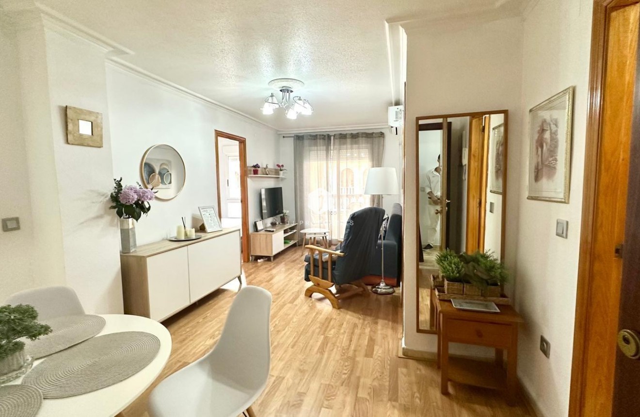 Tweedehands - Appartement / flat -
Torrevieja - Acequion