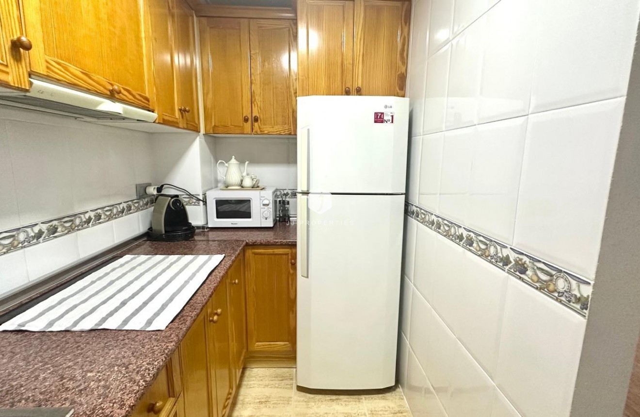 Tweedehands - Appartement / flat -
Torrevieja - Acequion