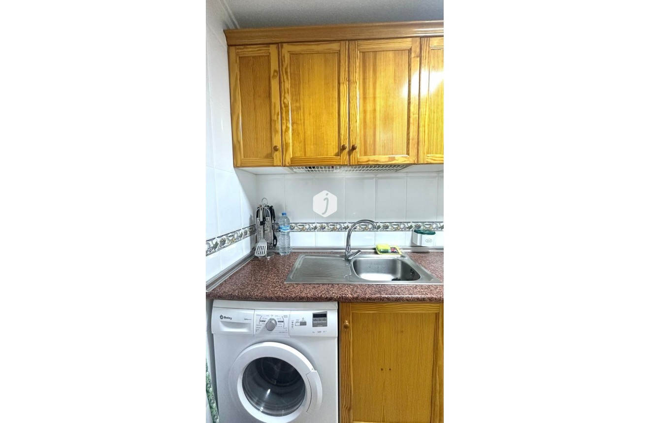 Tweedehands - Appartement / flat -
Torrevieja - Acequion