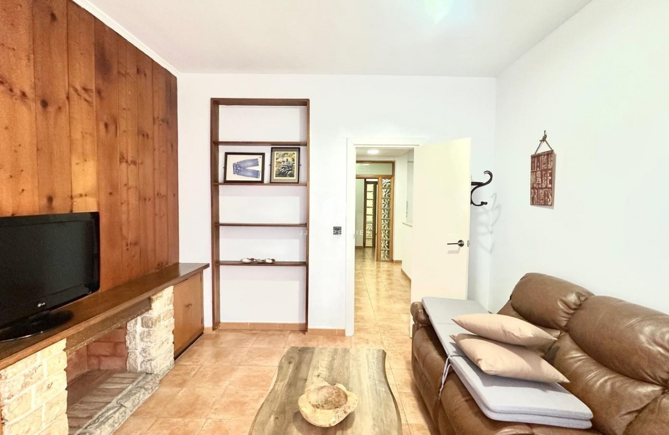 Aus zweiter Hand - Wohnung -
Torrevieja