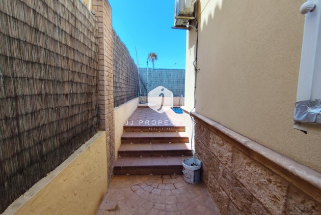 Tweedehands - Villa -
Torrevieja - Aguas Nuevas 2