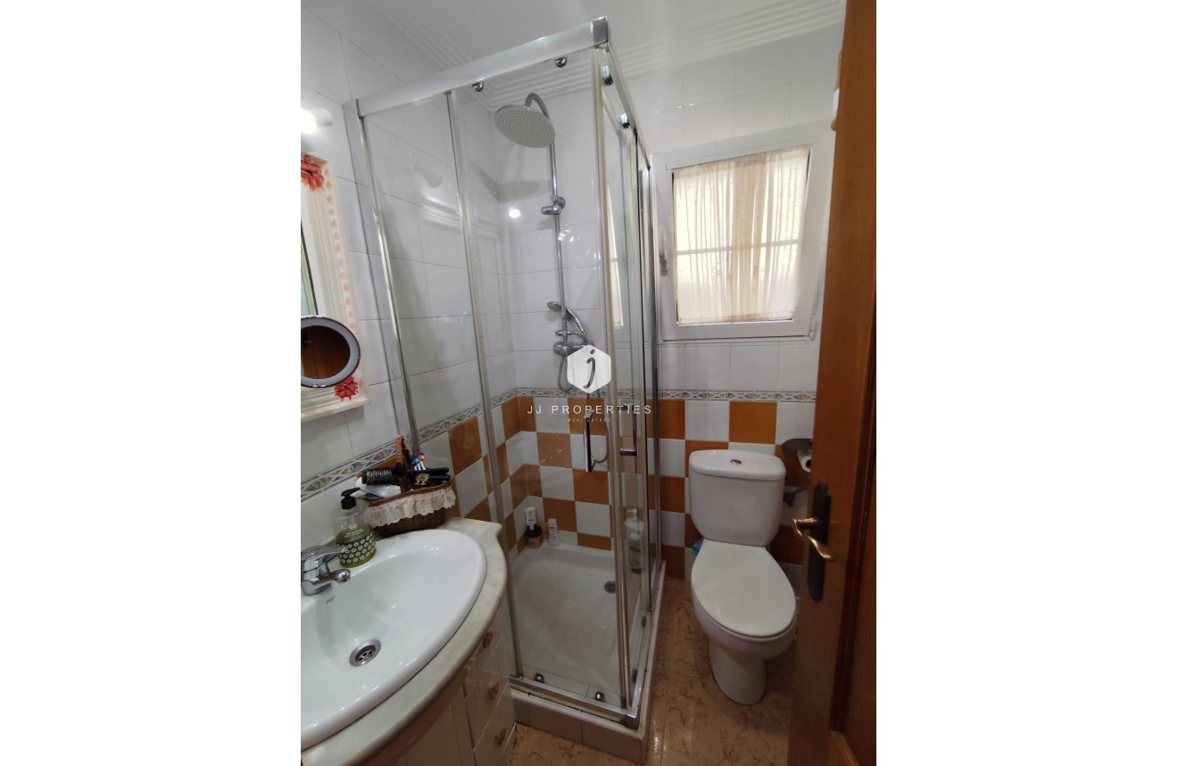 Tweedehands - Villa -
Torrevieja - Aguas Nuevas 2