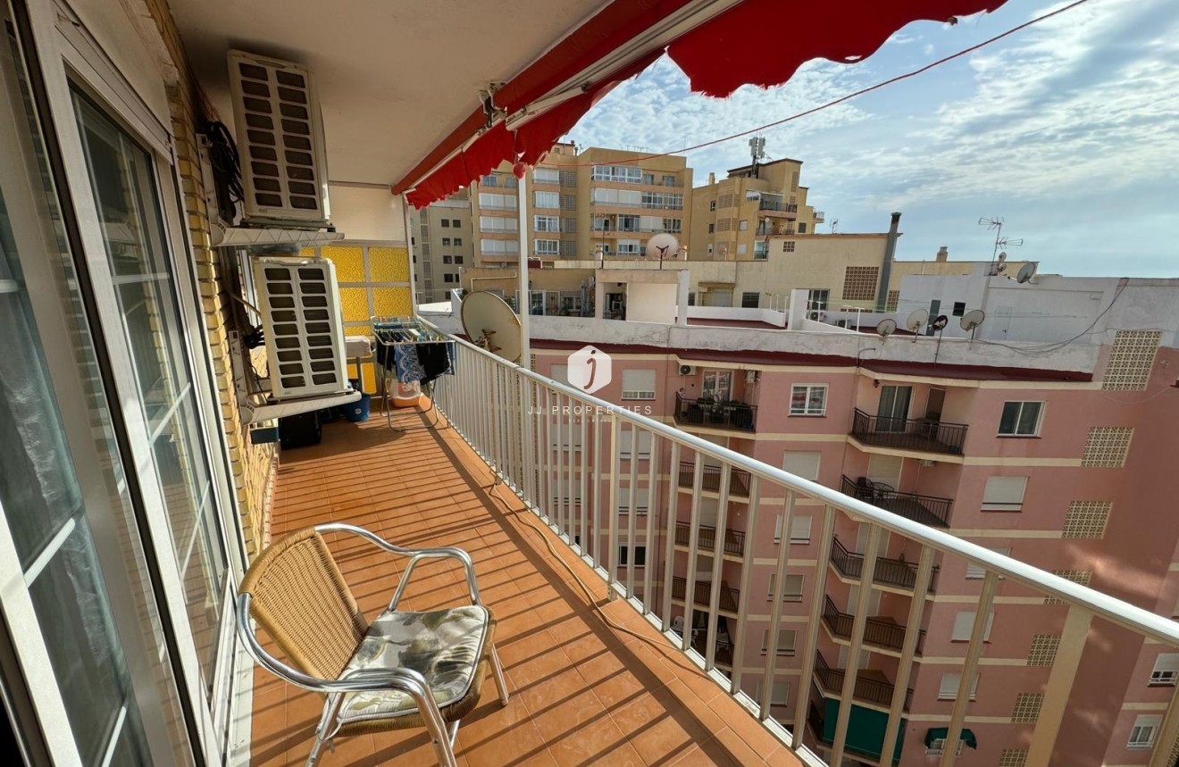 Tweedehands - Appartement / flat -
Torrevieja - Playa del Cura