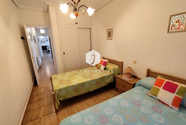 Tweedehands - Villa -
Torrevieja - Estacion de autobuses