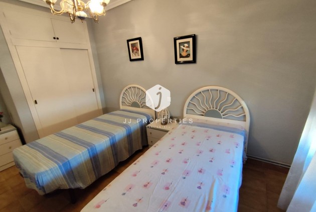 Tweedehands - Villa -
Torrevieja - Estacion de autobuses