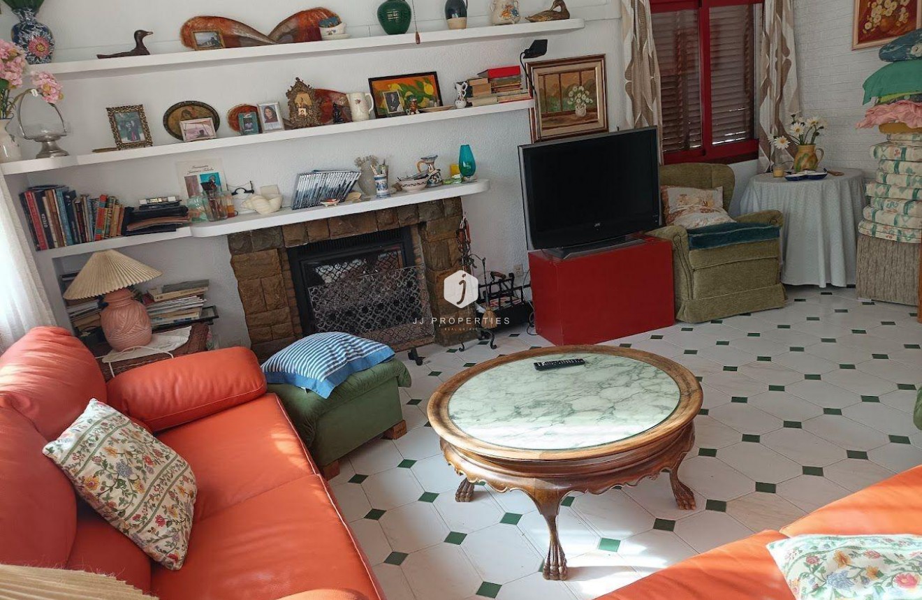 Tweedehands - Villa -
Orihuela Costa - Campoamor