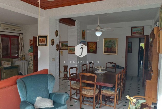 Tweedehands - Villa -
Orihuela Costa - Campoamor