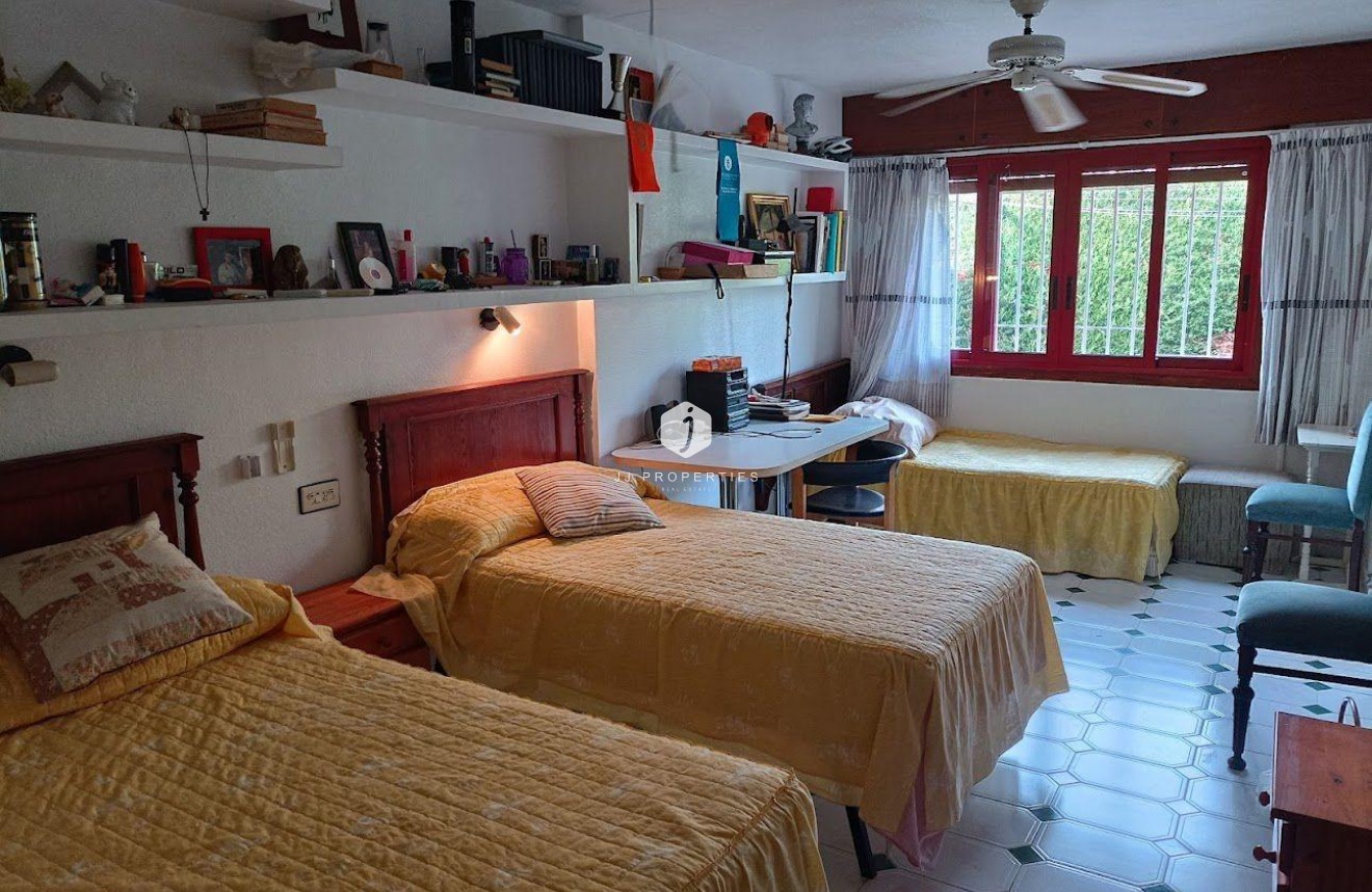 Tweedehands - Villa -
Orihuela Costa - Campoamor