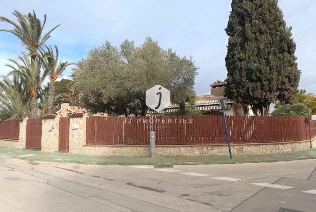 Tweedehands - Villa -
Orihuela Costa - Campoamor