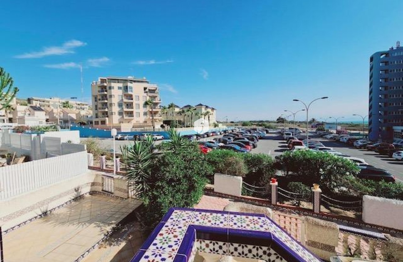 Tweedehands - Villa -
Guardamar del Segura - Guarmar Del Segura