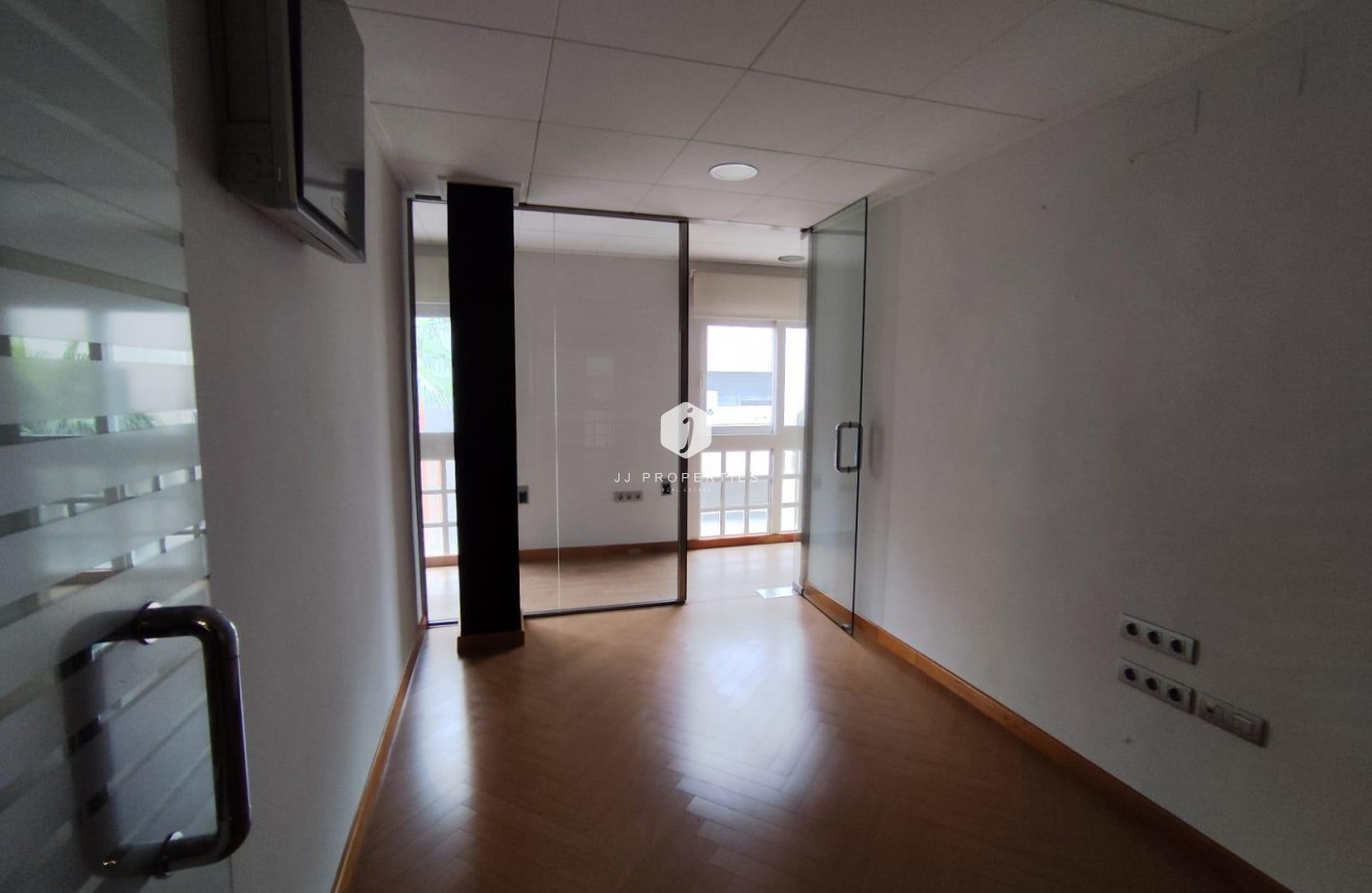 Tweedehands - Appartement / flat -
Torrevieja - Puerto