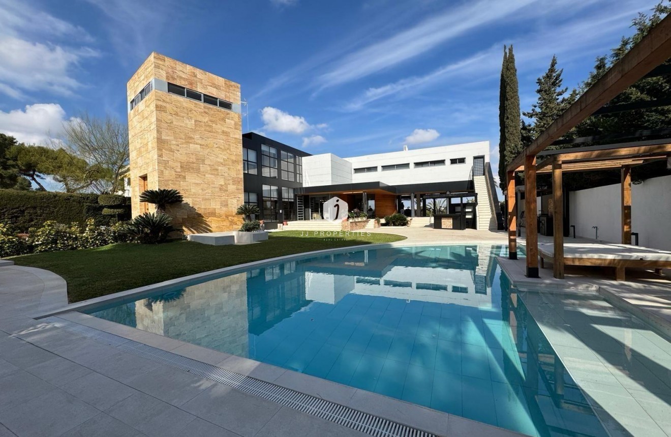 Tweedehands - Villa -
Orihuela Costa - Altos De Campoamor