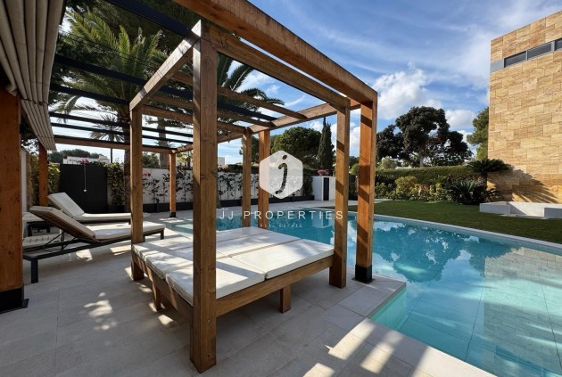 Tweedehands - Villa -
Orihuela Costa - Altos De Campoamor