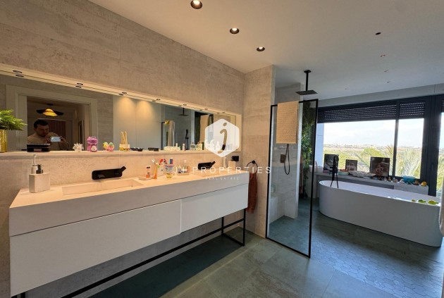 Tweedehands - Villa -
Orihuela Costa - Altos De Campoamor