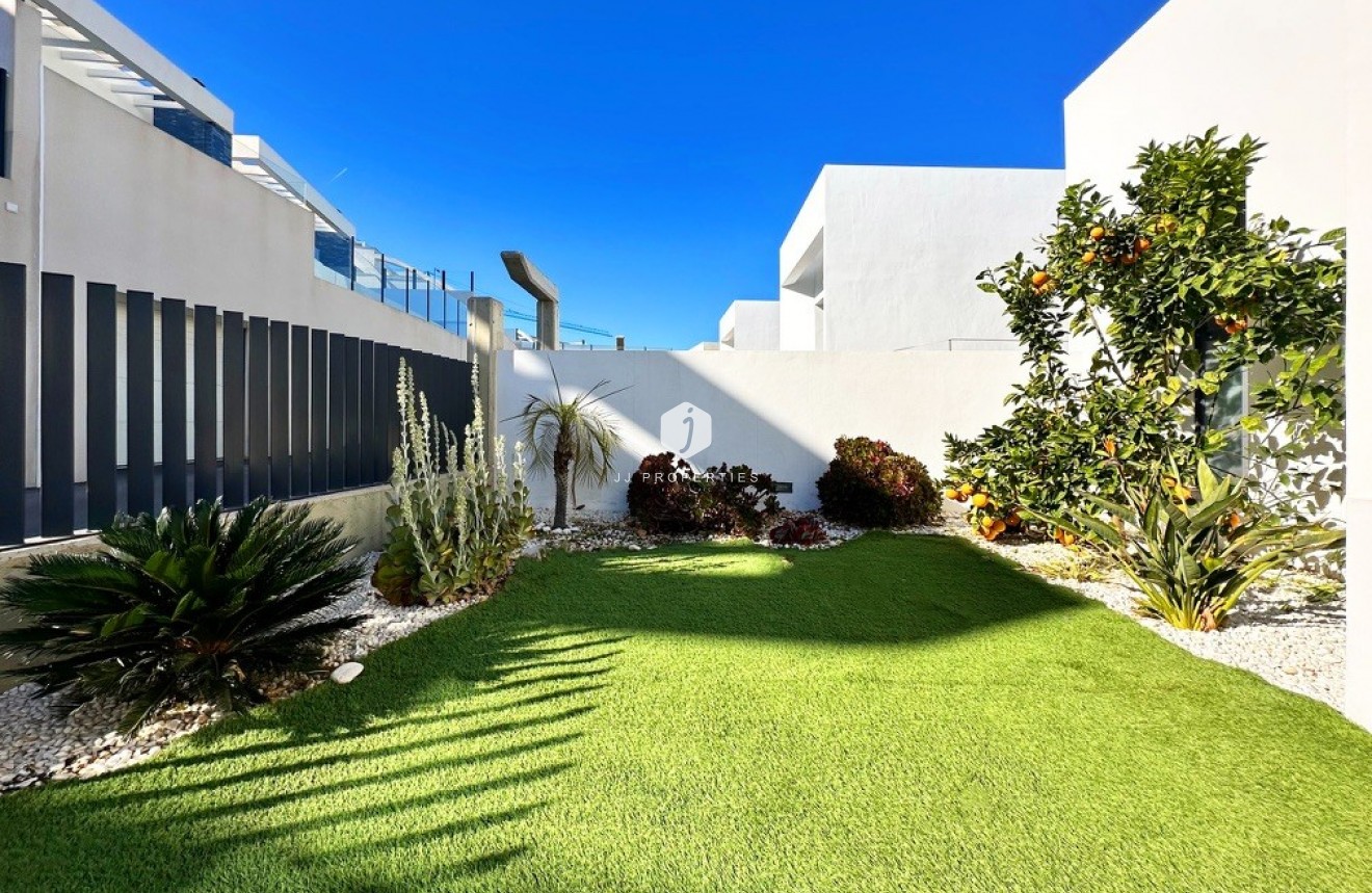 Tweedehands - Villa -
Rojales - Inland