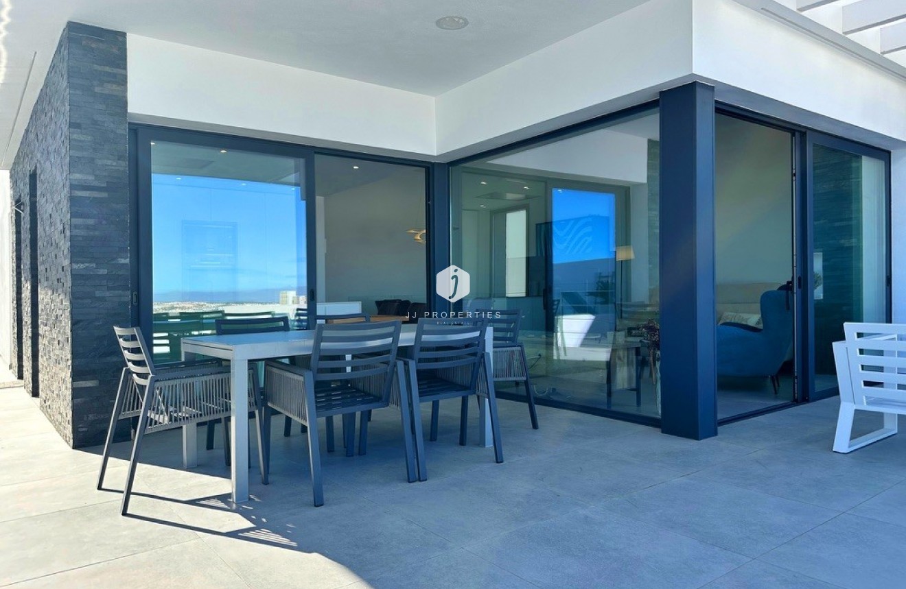 Tweedehands - Villa -
Rojales - Inland