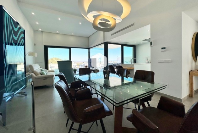 Tweedehands - Villa -
Rojales - Inland