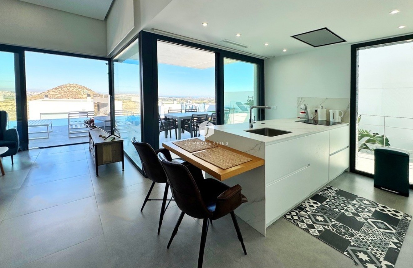 Tweedehands - Villa -
Rojales - Inland