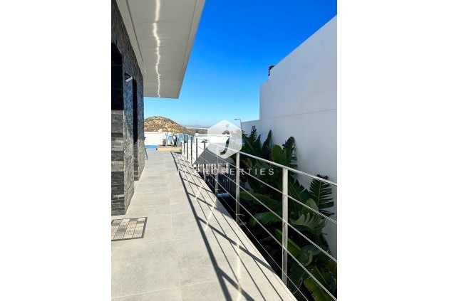 Tweedehands - Villa -
Rojales - Inland