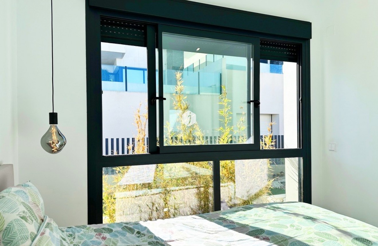 Tweedehands - Villa -
Rojales - Inland