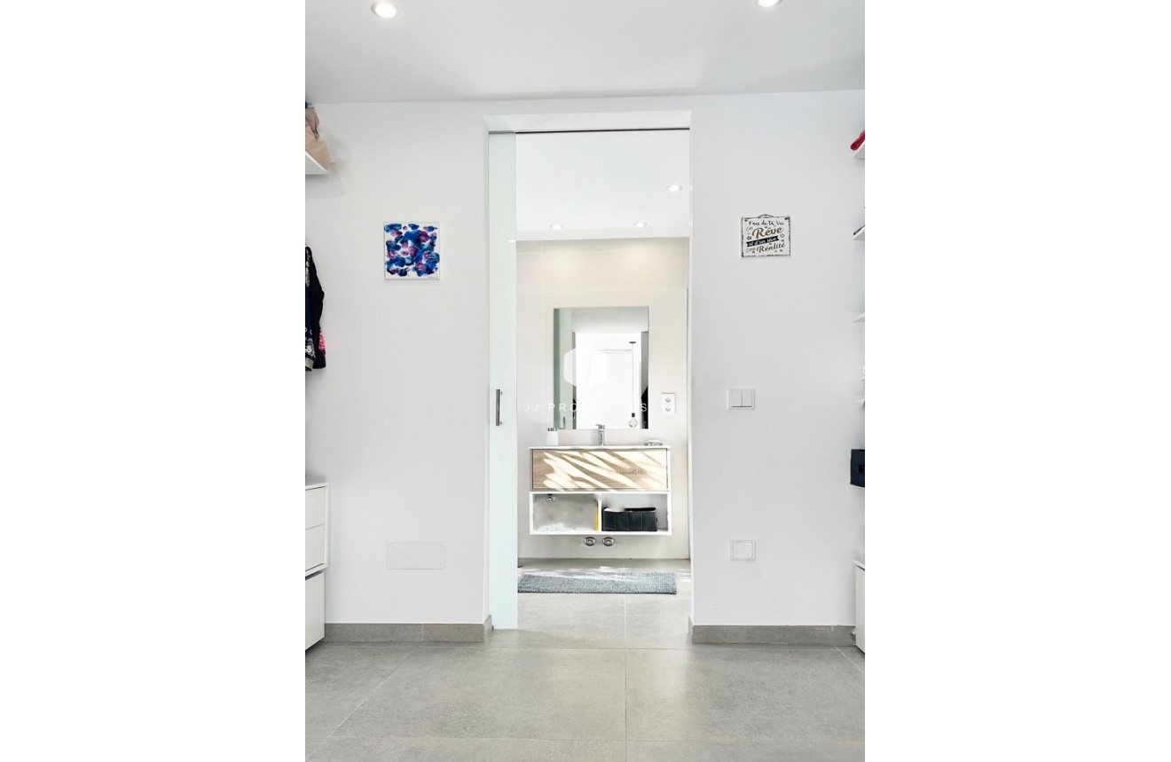 Tweedehands - Villa -
Rojales - Inland