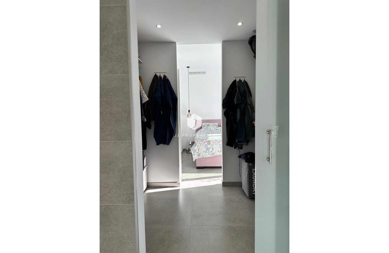 Tweedehands - Villa -
Rojales - Inland